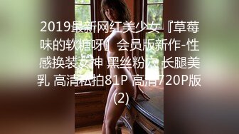 极品微胖小妹深夜放毒跟狼友互动撩骚，听指挥全裸自慰揉奶玩逼，浪叫呻吟不止，特写展示