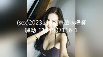 长发美少妇露脸掰穴自慰，露出粉嫩小蝴蝶逼超多角度展现正宗蝴蝶穴