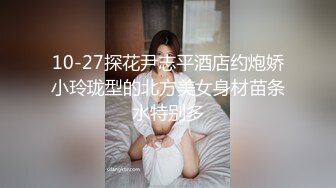 兄弟我只能说 够大胆 大姐这个姿势也是真的真的超淫荡 看的我好想马上插入