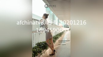 第三场 极品美少妇 风情万种自在眉眼之间 沙发高抬美腿鲍鱼展露