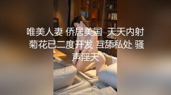 【新片速遞 】 大奶少妇3P 哦槽 喷了我一脸 小母狗爽不爽 嘴叼逼插 骚水猛喷 无毛鲍鱼 大奶哗哗 