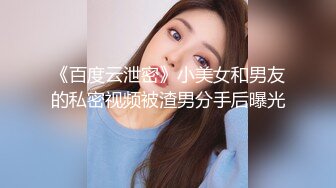 小妹妹和老媽媽激情母女花大秀4P直播，口交大雞巴揉奶玩逼，被兩個小哥一起抽插爆草，浪叫呻吟不止精彩刺激